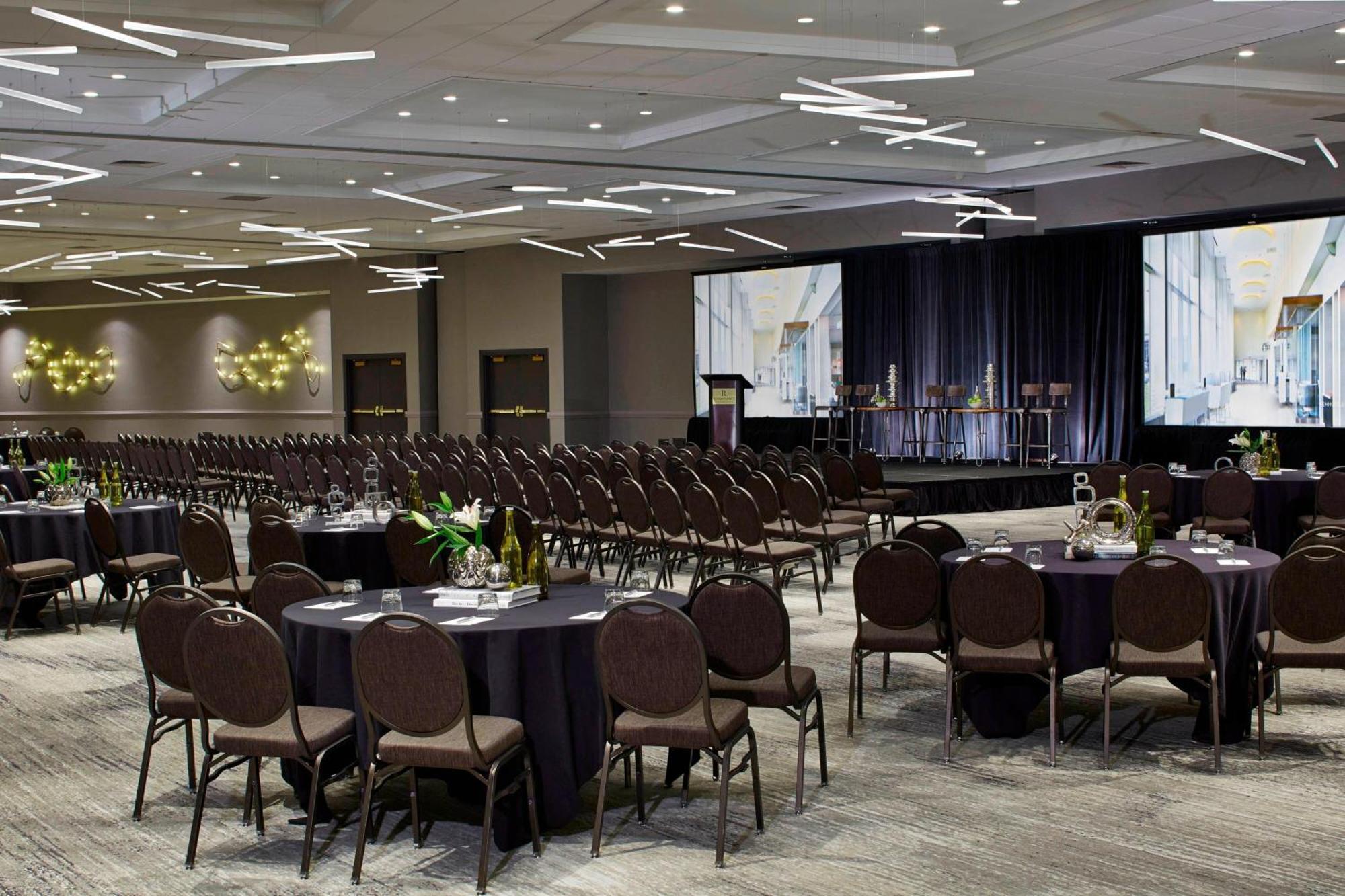 Renaissance St. Louis Airport Hotel Berkeley Esterno foto