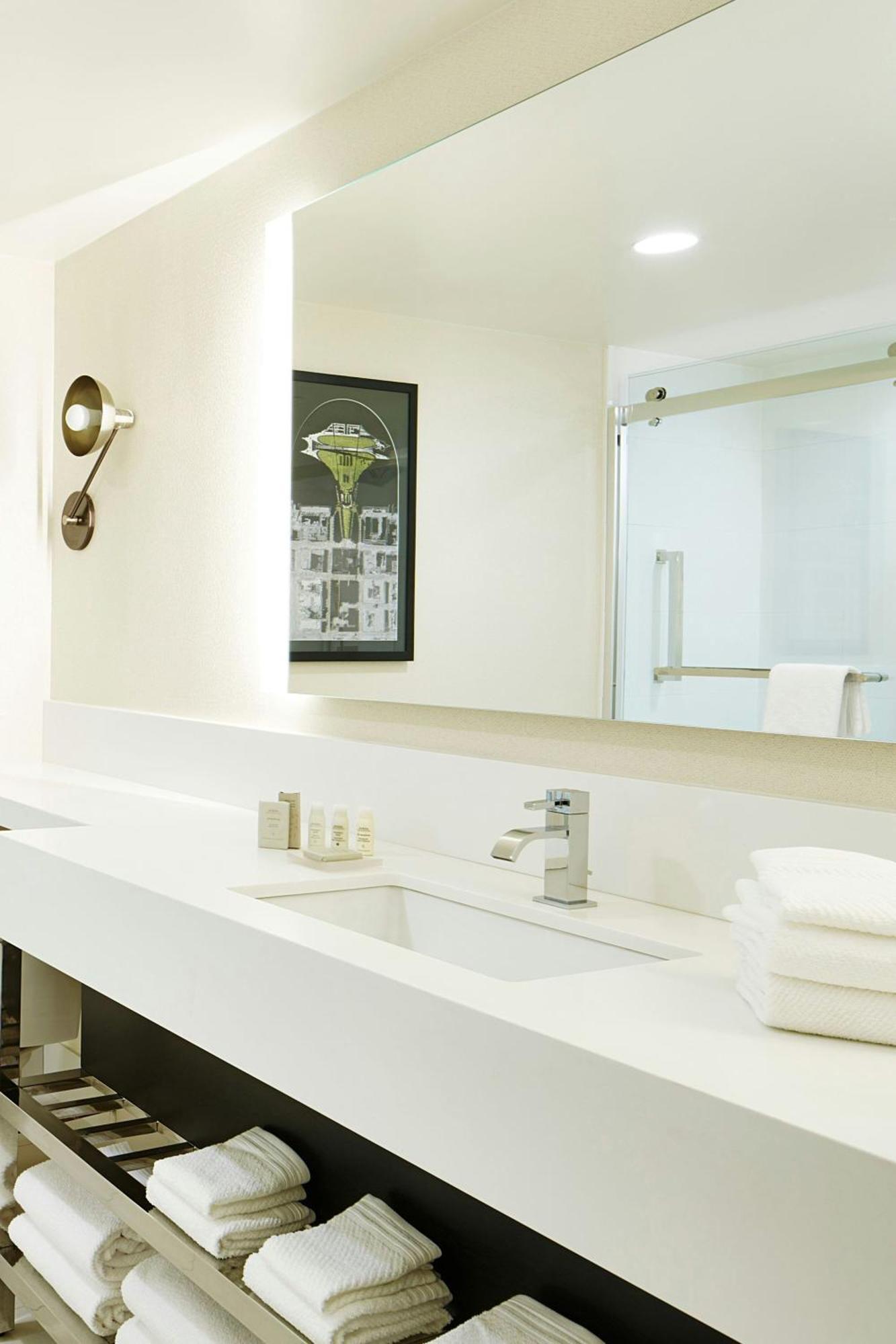 Renaissance St. Louis Airport Hotel Berkeley Esterno foto