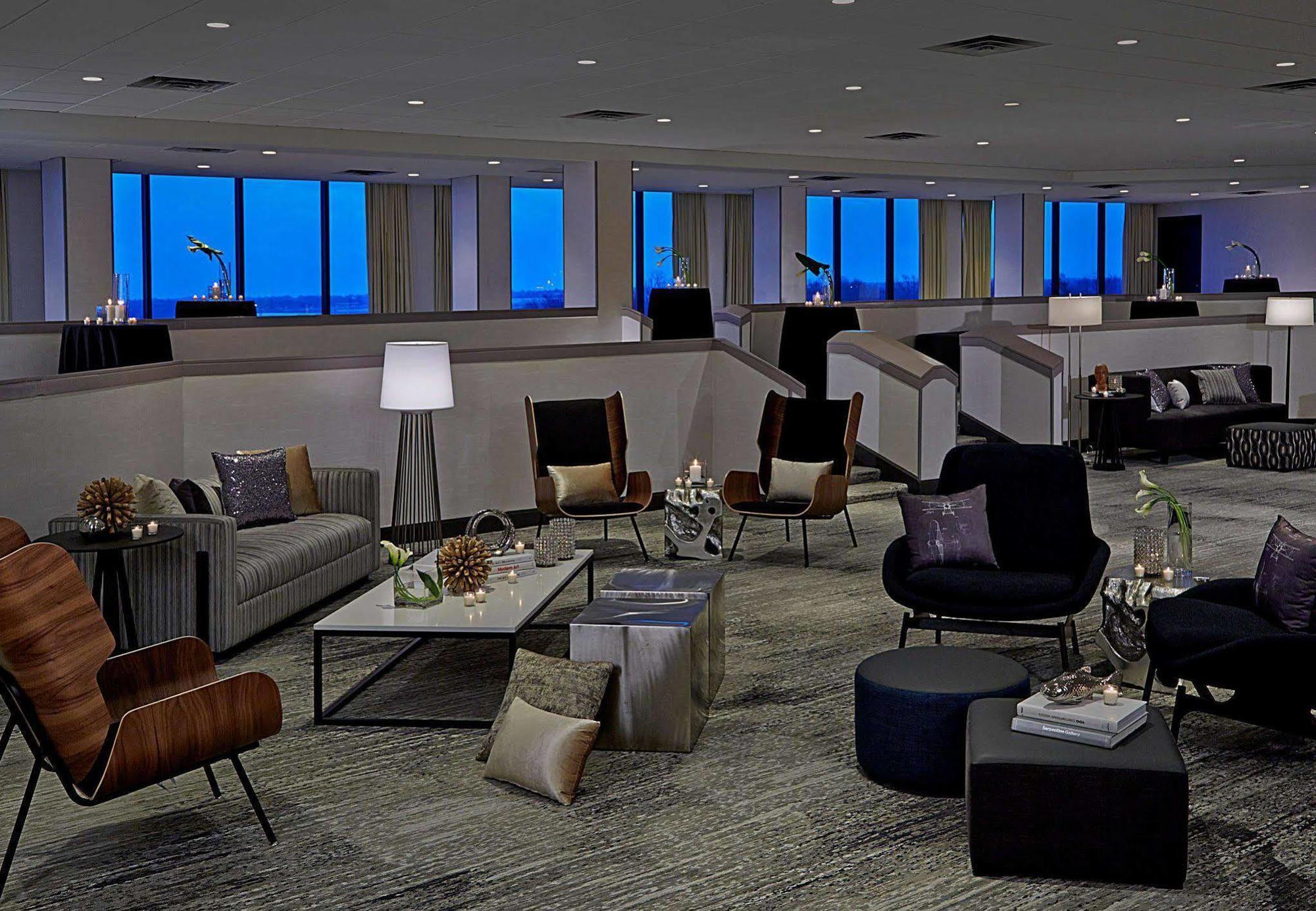 Renaissance St. Louis Airport Hotel Berkeley Esterno foto